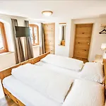 Munsterhof Hotel 3*